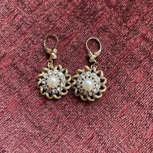 Sorrelli Gold Pearl Earrings